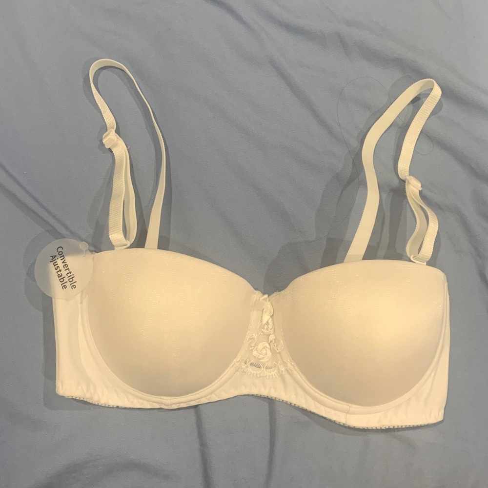 Triumph Strapless Bra for Petites 32B